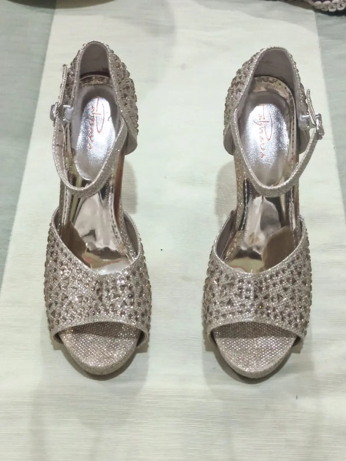 Bridal Shoes ( Almost New ) in Wapda Town Phase 1, Lahore