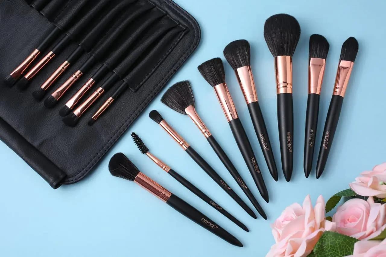Makeup brushes in Taxila, Wah Cantonment