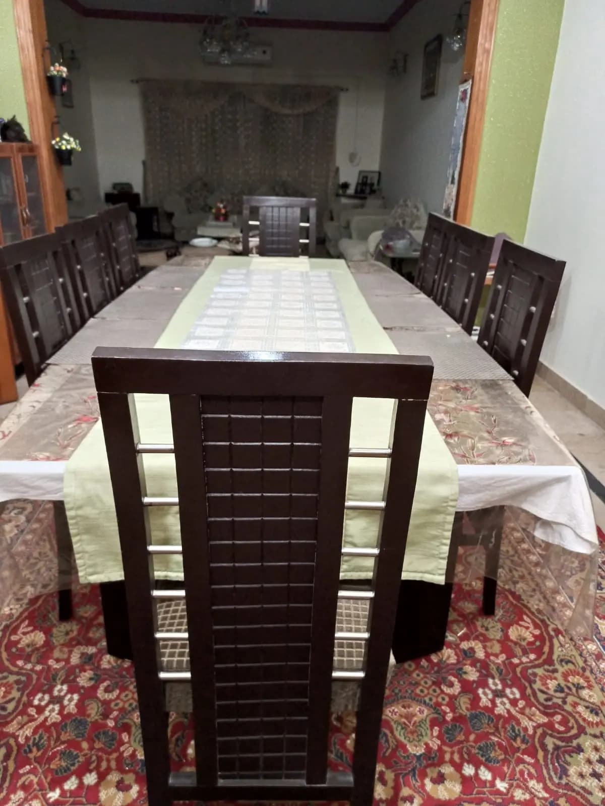 Heavy duty Dinning set for a family of 8 people in Wapda Town Phase 1, Lahore