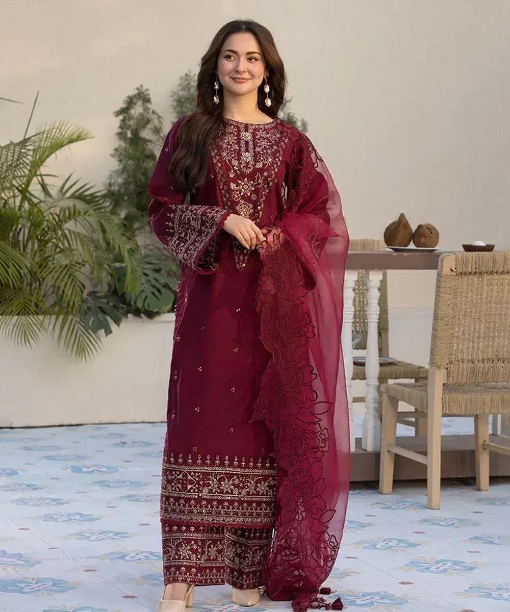 Maroon embroidered 3 piece lawn suit for women in Lahore