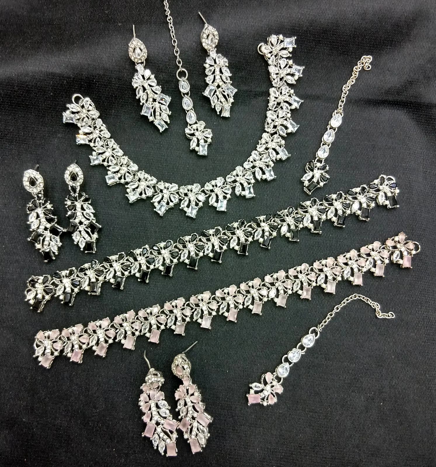 *New Arrival* Light weight elegant set in Wah Cantt, Wah Cantonment